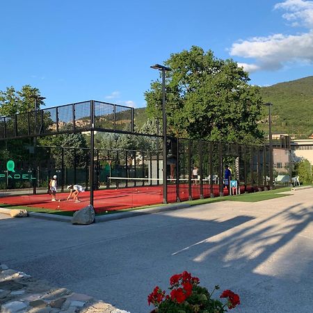 Residenza Le Querce Trilocale Villa Fossato di Vico ภายนอก รูปภาพ