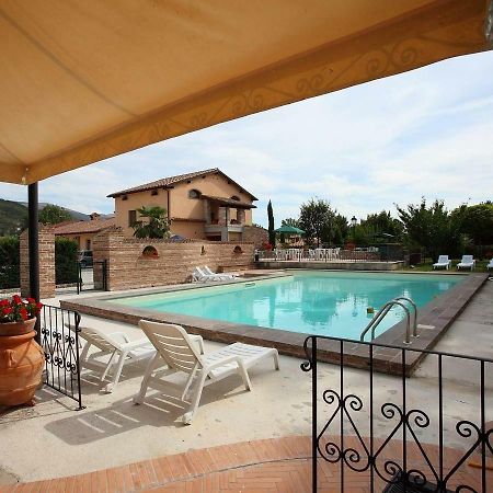 Residenza Le Querce Trilocale Villa Fossato di Vico ภายนอก รูปภาพ