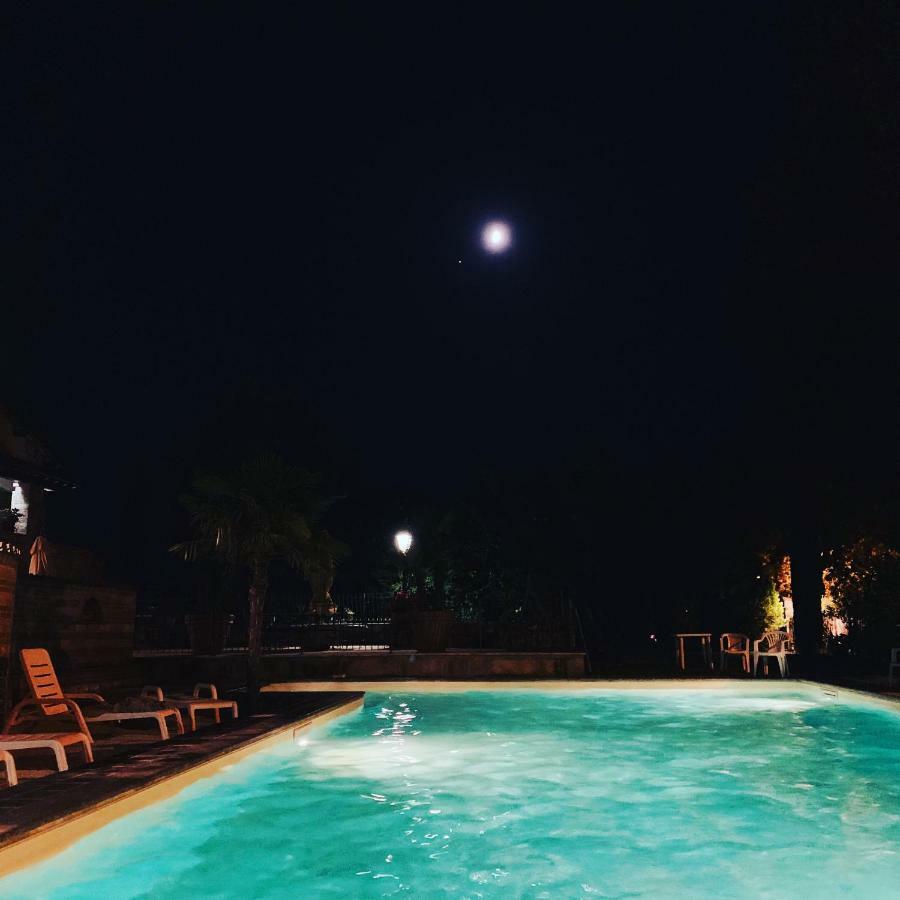 Residenza Le Querce Trilocale Villa Fossato di Vico ภายนอก รูปภาพ
